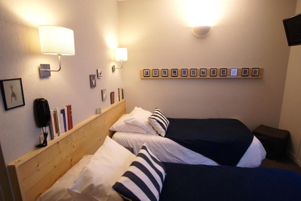 Hotel De La Placette บาร์เซอลอนเน็ต ห้อง รูปภาพ